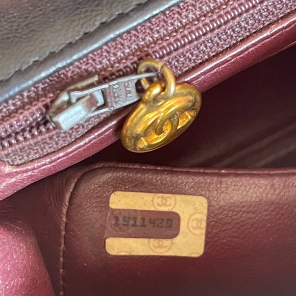 Authentic Chanel Black Quilted Lambskin Mini Vintage Classic Flap Bag - Picture 14 of 16